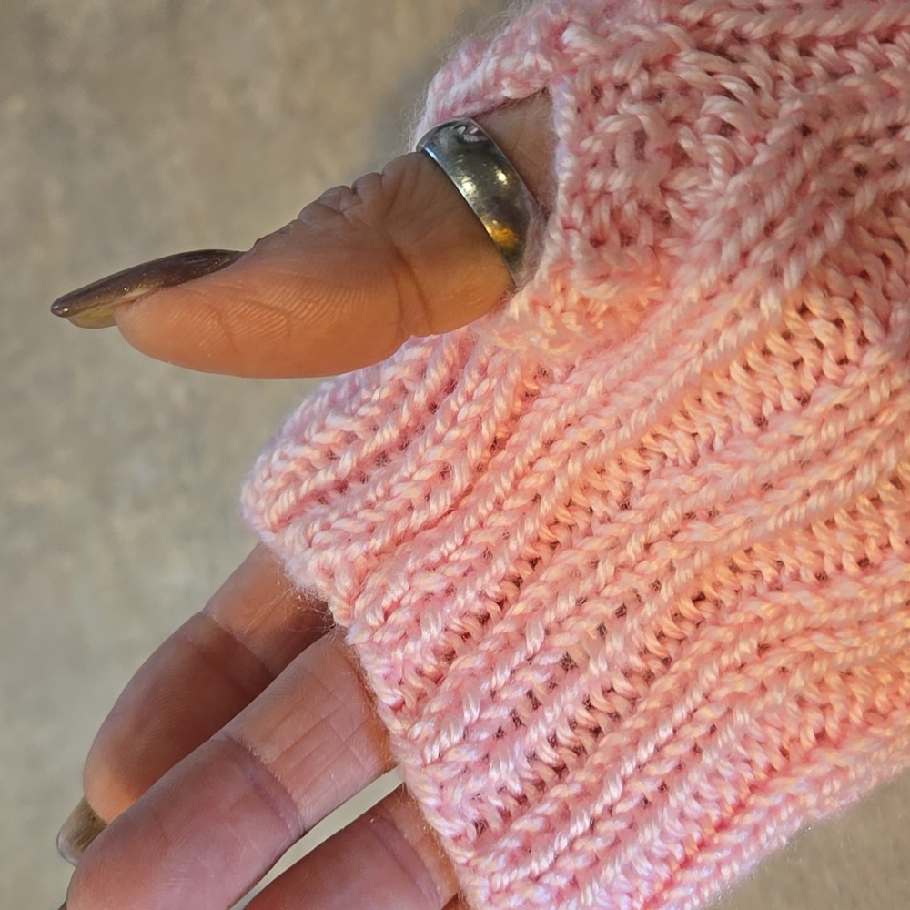 Hand-Knit Pink Fingerless Arm Sleeves - Picture 3 of 5